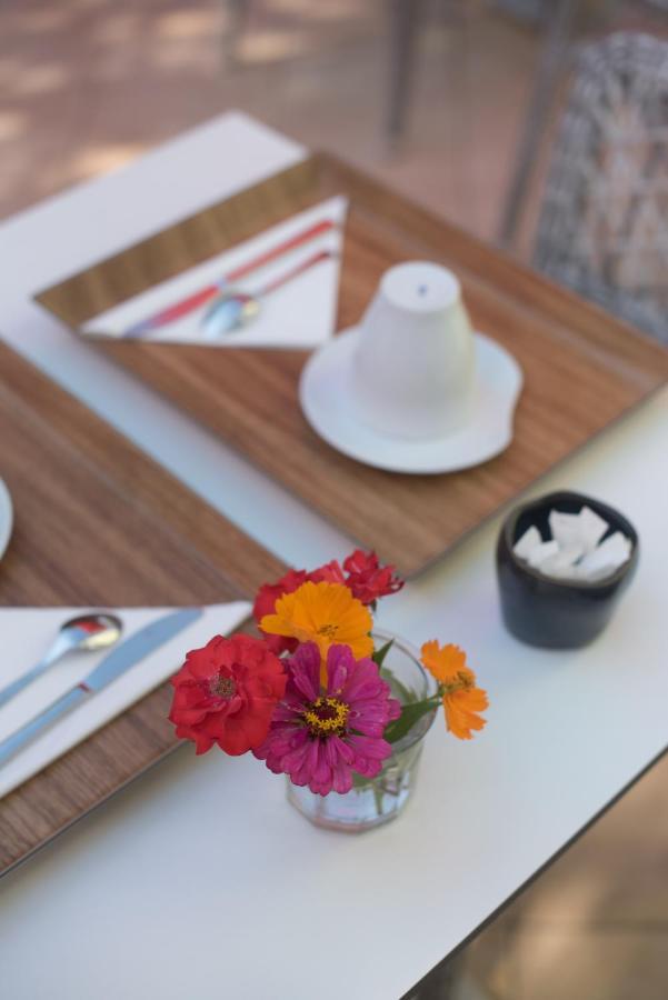 לוצ'יאנה Hotel Les Jardins מראה חיצוני תמונה