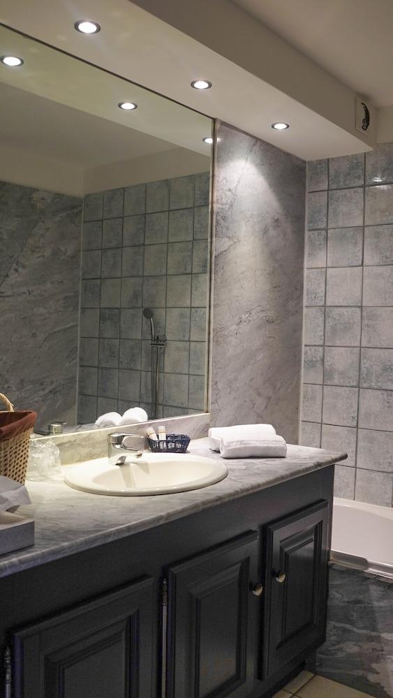 לוצ'יאנה Hotel Les Jardins מראה חיצוני תמונה