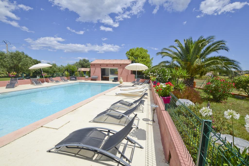 לוצ'יאנה Hotel Les Jardins מראה חיצוני תמונה